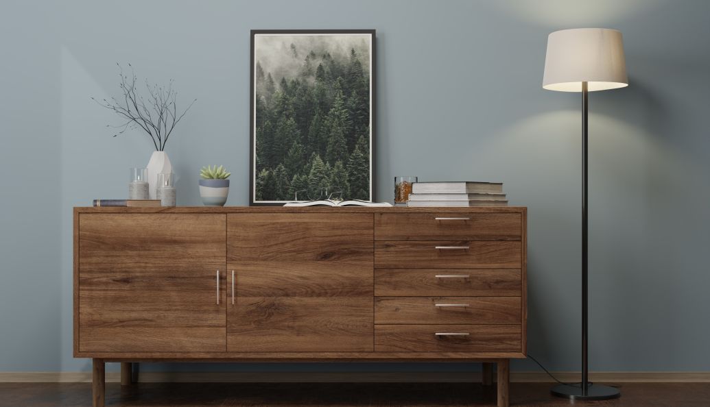 В интерьере